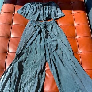 Matching top and bottom from Faithful The Brand